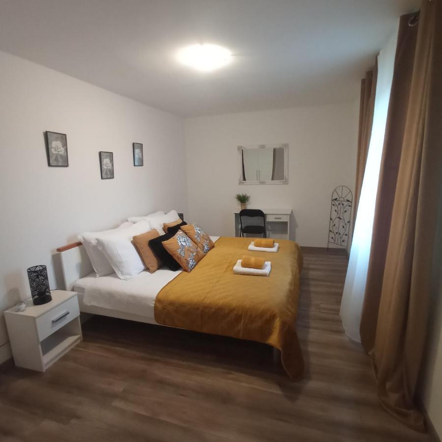 Appartement The Golden Well à Rovinj Extérieur photo